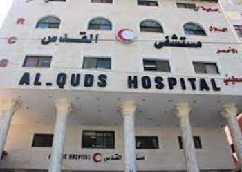 গাজায় হাসপাতালে আবারও বোমা হামলার হুমকি ইসরায়েলের