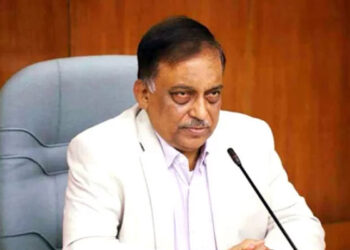 জামায়াতকে সমাবেশের অনুমতি নয়, বিএনপির বিষয়ে সিদ্ধান্ত দেবেন ডিএমপি কমিশনার- স্বরাষ্ট্রমন্ত্রী