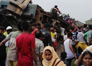 ভৈরবে দুই ট্রেনের ভয়াবহ সংঘর্ষ, নিহত ১৭