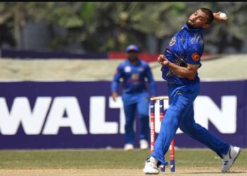 ডিপিএলে মাঠে নেমেই মাশরাফির ৫ উইকেট