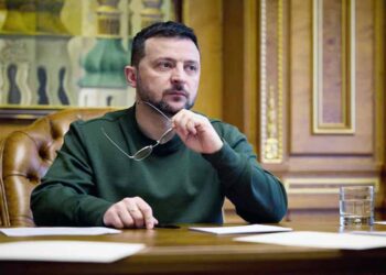 জেলেনস্কির বার্ষিক আয় বেড়েছে সাড়ে তিন গুণ