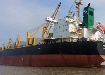 মালিকপক্ষের সঙ্গে জলদস্যুদের যোগাযোগ, ২৩ নাবিক সুস্থ