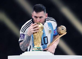 সর্বকালের সেরার মুকুট দখলে রেখেছেন মেসি