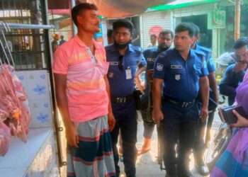 টাঙ্গাইলে পচা মাংস বিক্রি করায় ব্যবসায়ীকে জরিমানা