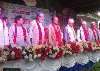 মধুপুরে আদিবাসীদের পক্ষ থেকে উপজেলা চেয়ারম্যান ইয়াকুব আলীকে বিশাল সংবর্ধনা