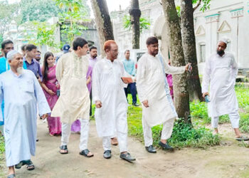 ঢাকা বিভাগীয় কমিশনারের ধনবাড়ী জমিদার বাড়ী পরিদর্শন