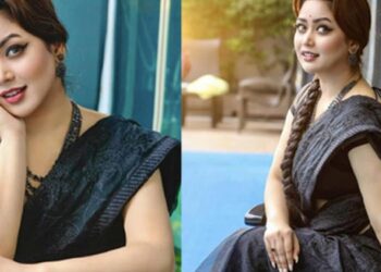 দু’নৌকায় পা দিয়ে চলেছেন ভাবনা!