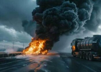 ফুটো ট্যাংকার থেকে তেল সংগ্রহের সময় বিস্ফোরণ, নিহত ২৪