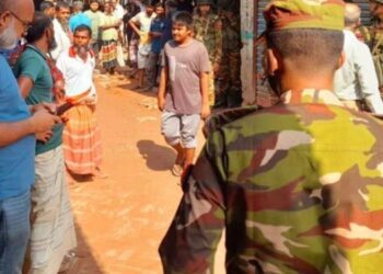 সিরাজগঞ্জে দুই গুদাম সিলগালা ৩০ টন সরকারি চালসহ