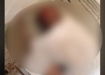 এবার গুজব ছড়িয়ে শিক্ষককে পিটিয়ে হত্যা