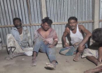 ভূঞাপুরে ৫ ডাকা/তকে গণ/ধো/লাই দিয়ে পুলিশে সোপর্দ