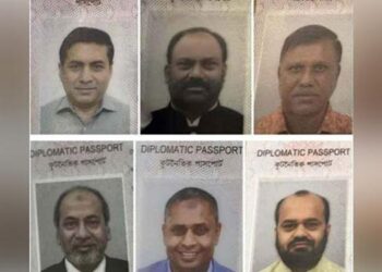 ছোট মনির সহায়তায় দেশ ছেড়ে ভারতে গা-ঢাকা দিয়েছেন তারা