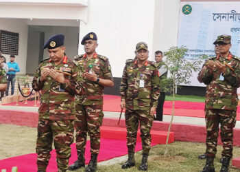 টাঙ্গাইলের ঘাটাইল সেনানিবাসে সেনা সদস্যের নবনির্মিত ভবন 'সেনানীড়' উদ্বোধন করলেন সেনাপ্রধান