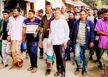 আ. সালাম পিন্টুর কারামুক্তির খবরে গোপালপুরে আনন্দ মিছিল ও মিষ্টি বিতরণ 