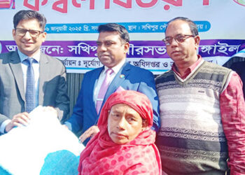 সখীপুরে দুস্থদের মাঝে কম্বল বিতরণ