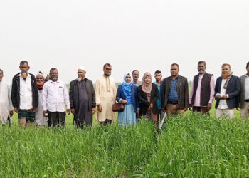 টাঙ্গাইল সদর উপজেলার কৃষি অফিসার, কাকুয়া ইউনিয়নের জনপ্রতিনিধি ও কৃষকদের মিলন মেলা বসেছিল যমুনা নদীর তীরে