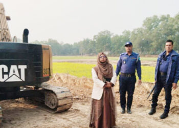 সখীপুরে দুই মাটি ব্যবসায়ীকে ১ লাখ ৮০ হাজার টাকা জরিমানা