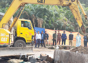 ঘাটাইলে গুড়িয়ে দেয়া হলো অবৈধ সীসা কারখানা