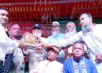 কালিহাতীতে ঢাকা মহানগর পশ্চিম ছাত্রদল সভাপতি রবিনকে সংবর্ধনা