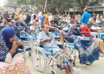 বাসাইলে দেড় শতাধিক হুইল চেয়ার বিতরণ