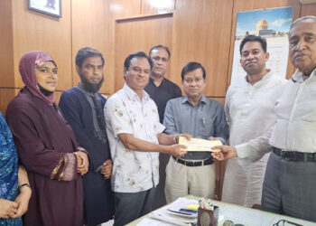 টাঙ্গাইলে ৫ শতাধিক শিক্ষার্থীর বেতন দিলেন এসএসএস নির্বাহী পরিচালক