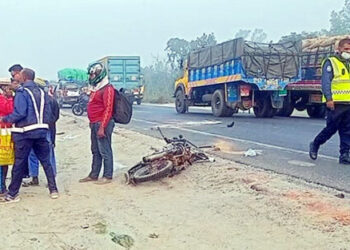 টাঙ্গাইলে গাড়ির ধাক্কায় মোটরসাইকেলের দুই আরোহী নিহত