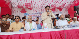 টাঙ্গাইলে ঐতিহ্যবাহী ঘোড়দৌড় ও গ্রামীন বিভিন্ন প্রতিযোগিতা অনুষ্ঠিত, উৎসবে মাতল হাজারও মানুষ