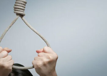 দেলদুয়ারে নৈশ প্রহরীর ঝুঁলন্ত লাশ উদ্ধার