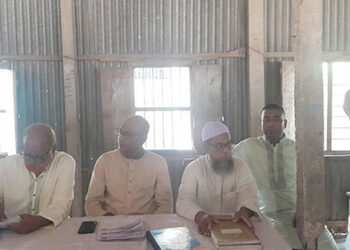 নাগরপুরে বিদায়ী শিক্ষার্থীদের মাঝে ছাত্রদলের শিক্ষা উপকরন বিতরণ