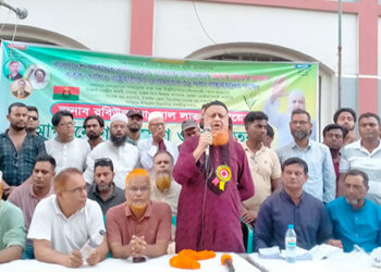 নাগরপুরে বিএনপি নেতা লাভলুর গণসংযোগ ও বই বিতরণ