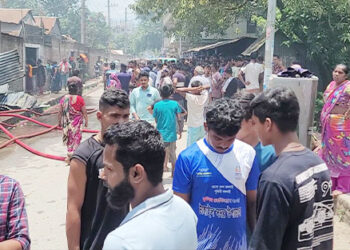টাঙ্গাইলে যৌনপল্লীতে ভয়াবহ অগ্নিকাণ্ড, ১২টি ঘর পুড়ে ছাই
