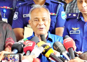 জনগণের বন্ধু হতে পারলেই পুলিশের কলঙ্ক মুছে যাবে-স্বরাষ্ট্র উপদেষ্টা