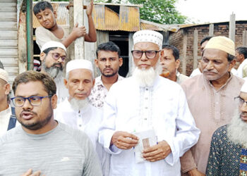 কালিহাতীতে অগ্নিকান্ডে ক্ষতিগ্রস্ত ব্যবসায়ীদের মাঝে জামায়াতের অর্থ সহায়তা প্রদান