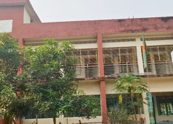 কালিহাতীতে ডুরিয়া সরকারি প্রাথমিক বিদ্যালয়ের জমি দখল করে সীমানা প্রাচীর নির্মাণ