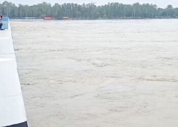 লালমনিরহাটে কমতে শুরু করেছে তিস্তার পানি