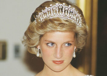 প্রিন্সেস ডায়ানা ফ্রান্সিস স্পেনসারের ২৮তম মৃ"ত্যু"বা"র্ষি"কী: জনগণের রাজকুমারী আজও জীবন্ত