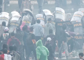 ইন্দোনেশিয়ায় এমপিদের বিরাট ভাতা নিয়ে সাধারণ মানুষের বি"ক্ষো"ভ: ট্যাক্সের অর্থ প্রশ্নবিদ্ধ