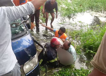 নোয়াখালীতে সড়ক দু'র্ঘ'ট'না'য় প্রা'ণ গেল একই পরিবারের ৭ জনের