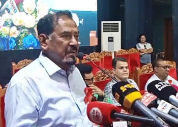 বিশ্বে অনির্বাচিত কারও দ্বারা সংবিধান সংশোধনের নজির নেই হাফিজ উদ্দিন