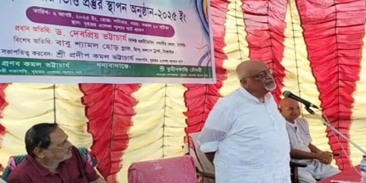 দেশ বিশেষ পরিস্থিতির মধ্য দিয়ে যাচ্ছে দেবপ্রিয় ভট্টাচার্য