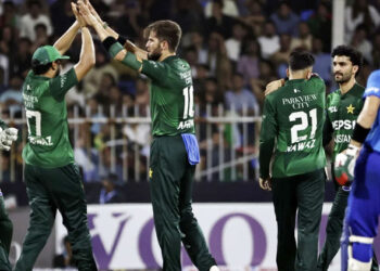 আফগানিস্তানকে হারিয়ে ত্রিদেশীয় সিরিজে দারুণ সূচনা পাকিস্তানের