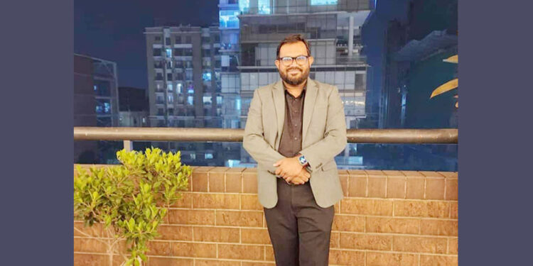মাভাবিপ্রবির অর্থনীতি বিভাগের চেয়ারম্যান নাজমুস সাদেকীন