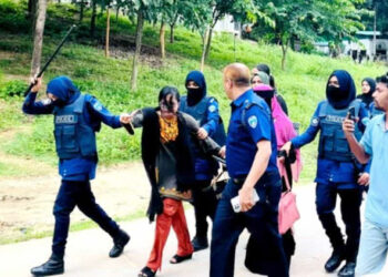 উখিয়ায় বি"ক্ষো"ভে উ"ত্তে"জ"না: পুলিশের লা"ঠি"চা"র্জে ছাত্র প্রতিনিধিসহ ১০ জন আ"ট"ক