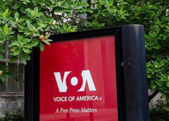 ভয়েস অব আমেরিকার ৫০০ কর্মীকে চাকরিচ্যুত করছে ট্রাম্প প্রশাসন