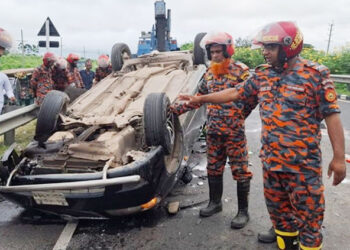 মাওয়া এক্সপ্রেসওয়েতে প্রাইভেটকার উ"ল্টে মৃ"ত্যু ৩ জনের