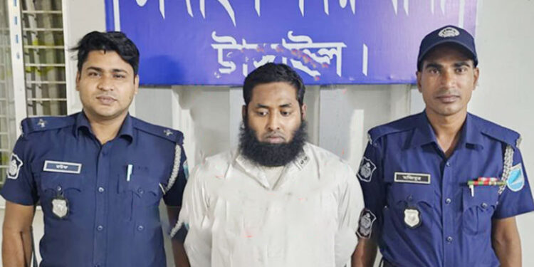 টাঙ্গাইল পোড়াবাড়িতে ছাত্রকে ব"লা"ৎ"কা"রে"র অভিযোগে মাদ্রাসা শিক্ষকে গ্রে"প্তা"র