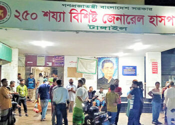 টাঙ্গাইলে বিএনপি নেতাকে না পেয়ে স্ত্রীকে কুপিয়ে হত্যা