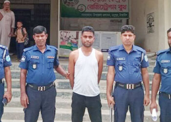 মধুপুরে ইয়াবাসেবীকে ৬ মাসের কারাদণ্ডাদেশ দিয়েছেন মোবাইল কোর্ট