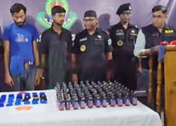 টাঙ্গাইলে ৬,৭০০ পিস ই"য়া"বা'স"হ দুই মা"দ''ক কা"র"বা"রি গ্রে"ফ"তা"র