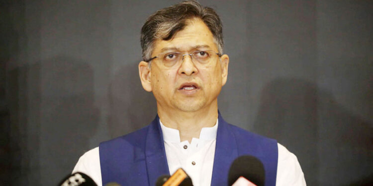 বিএনপির সালাহউদ্দিন আহমদ ডাকসু বিজয়ীদের অভিনন্দন জানিয়ে কয়েকটি ত্রুটি-বিচ্যুতির অ"ভি"যো"গ তুললেন